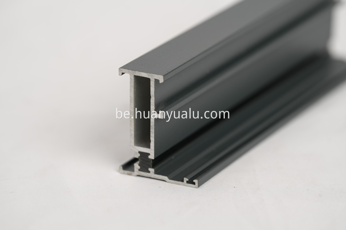 Thermal insulation profiles